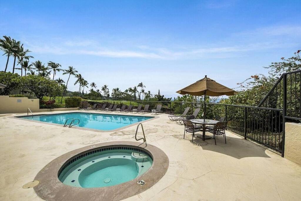 Beautiful 2/2 Condo In Kailua Kona. Ocean View! Exteriör bild