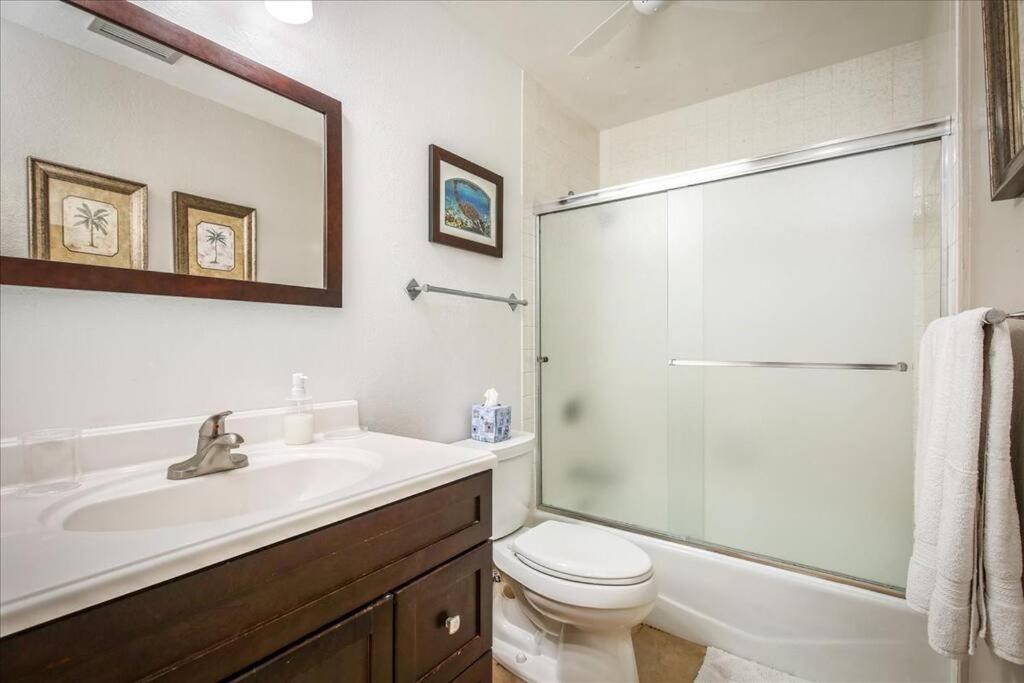 Beautiful 2/2 Condo In Kailua Kona. Ocean View! Exteriör bild