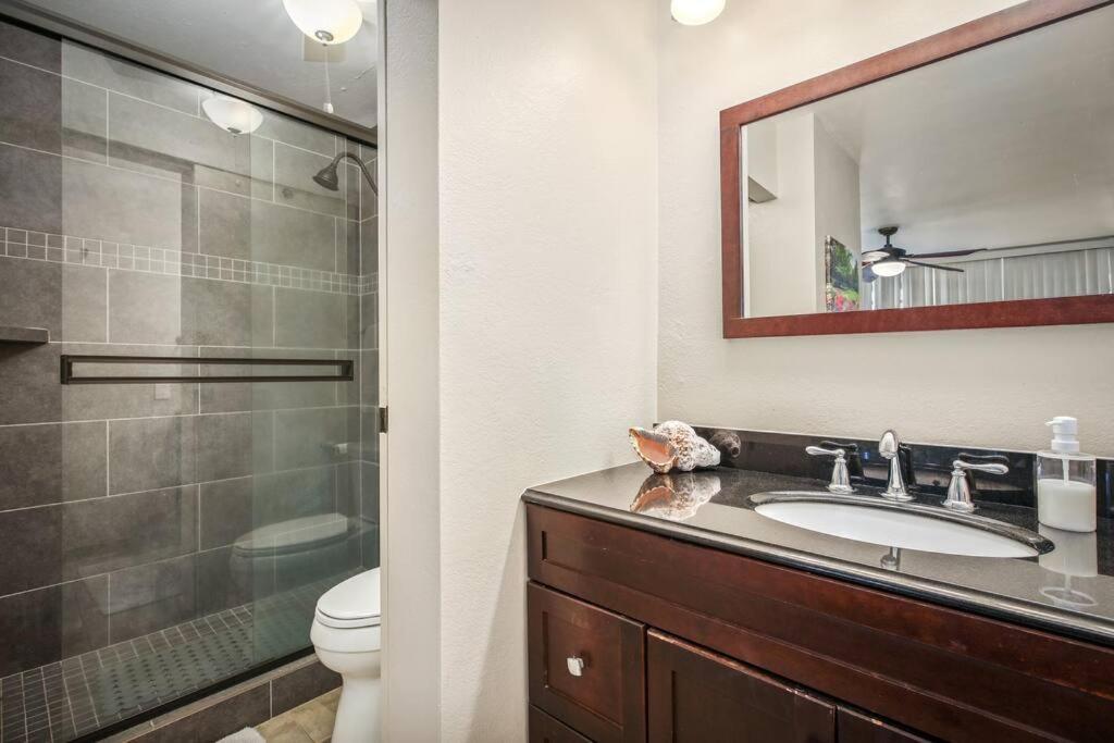 Beautiful 2/2 Condo In Kailua Kona. Ocean View! Exteriör bild